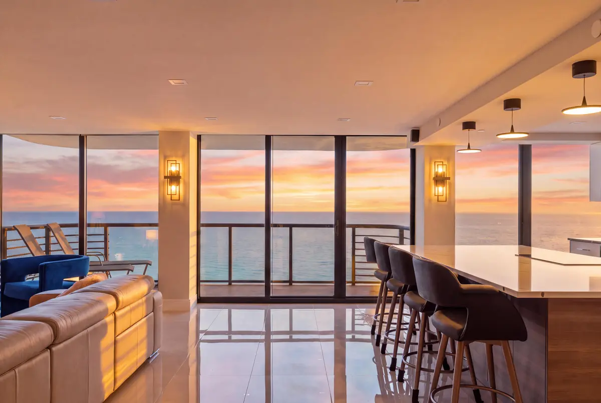fixed 3968 (4) at 250 S OCEAN Boulevard 15D, Boca Raton