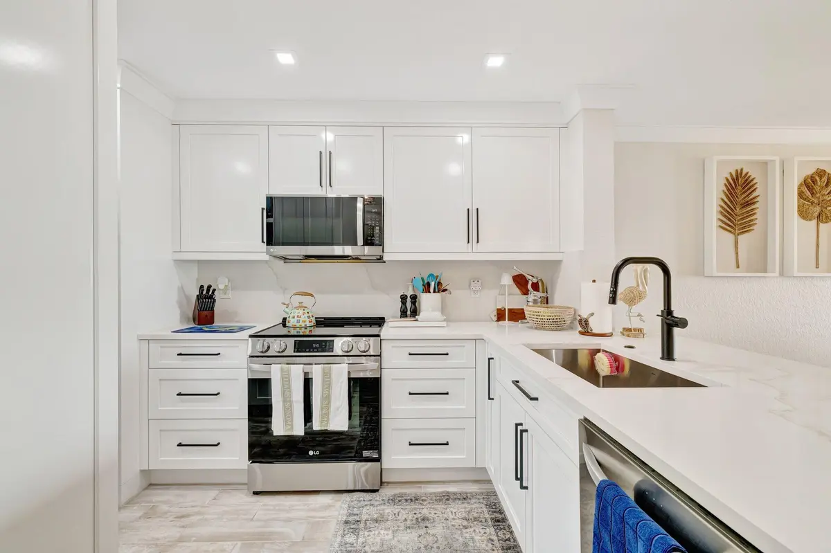 6-web-or-mls-3A5A4421 at 7420 S OCEAN Drive 215, Jensen Beach