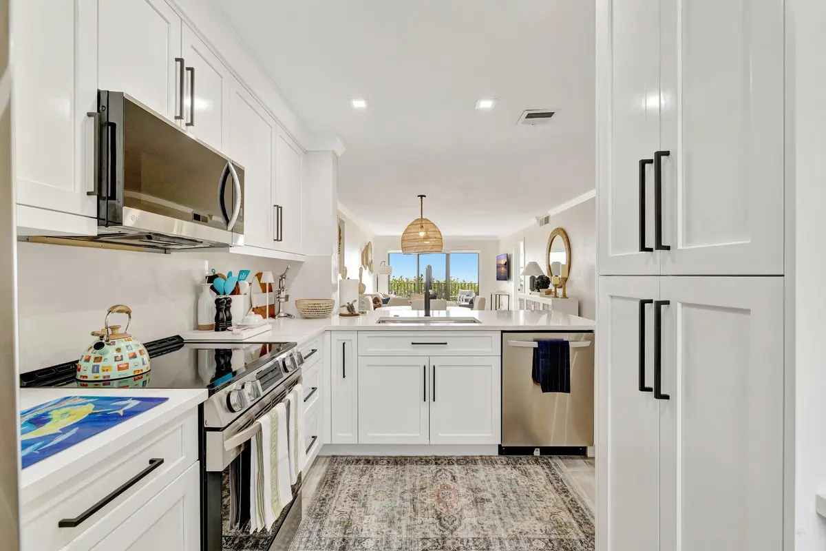 7-web-or-mls-3A5A4426 at 7420 S OCEAN Drive 215, Jensen Beach