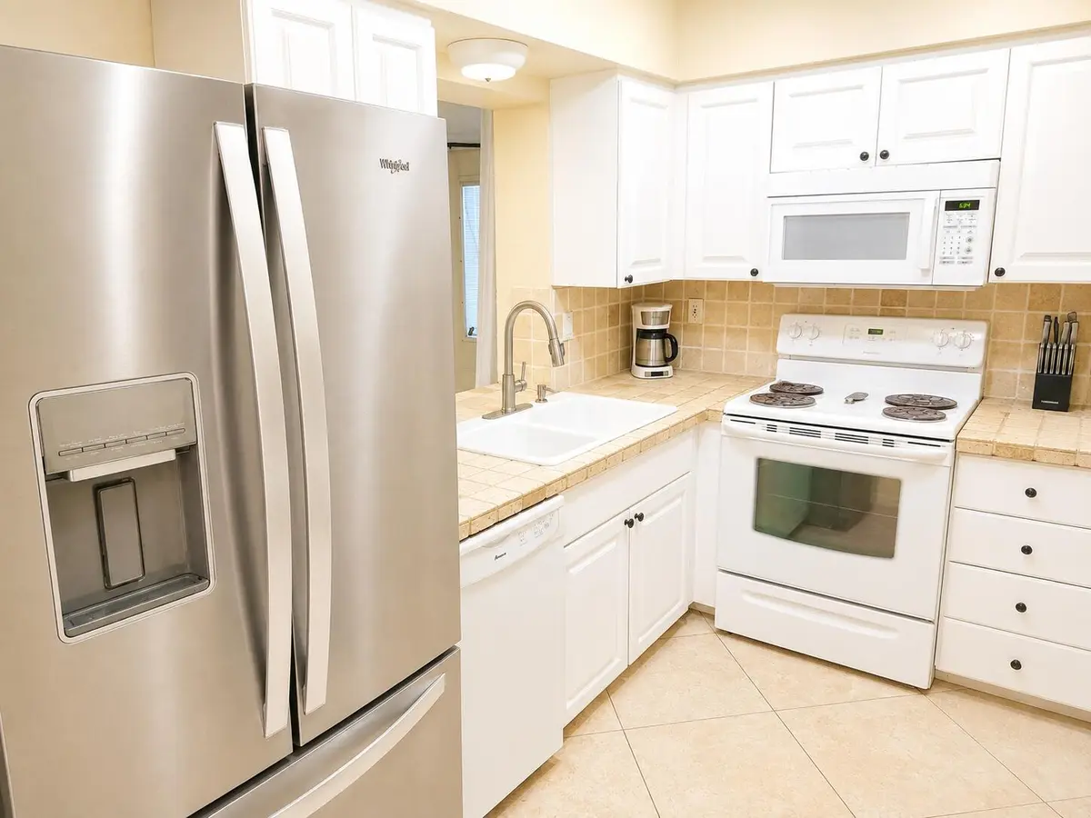 9706 Kitchen Max2 at 9706 NW 71ST Street, Tamarac
