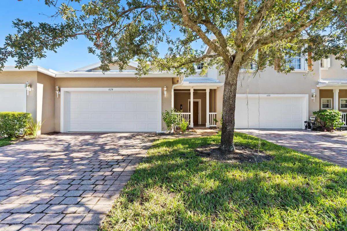 6_23 at 624 NE BENT PADDLE Lane, Port St. Lucie