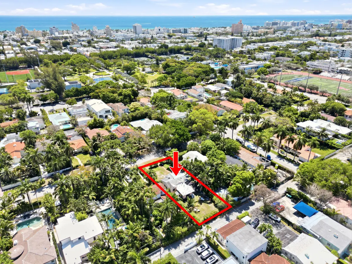 Drone (3) at 1324 LENOX Avenue, Miami Beach