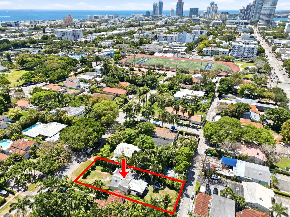 Drone (5) at 1324 LENOX Avenue, Miami Beach