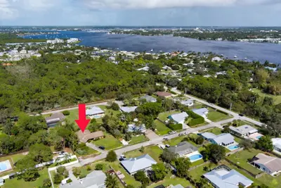 1321 SW Nikoma Street, Palm City – sold