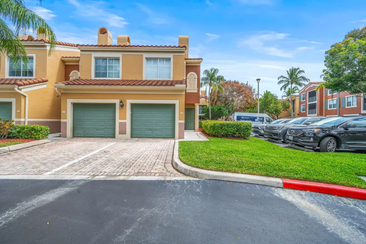 1-web-or-mls-DSC07122 at 11789 Saint Andrews Place 106, Wellington
