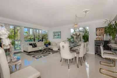 3233 NE 34TH Street 215, Fort Lauderdale – Stock Cooperative for sale