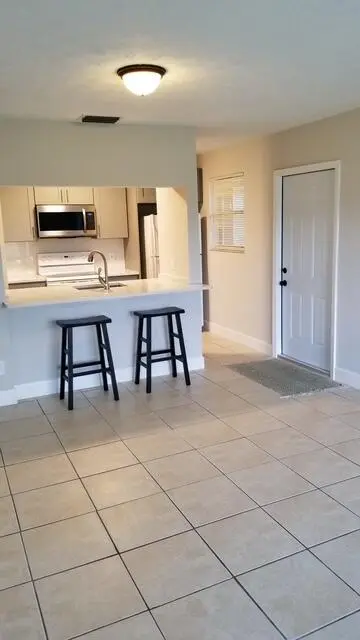 6537 SE FEDERAL HWY 102 Highway 102, Stuart – Condominium for rent