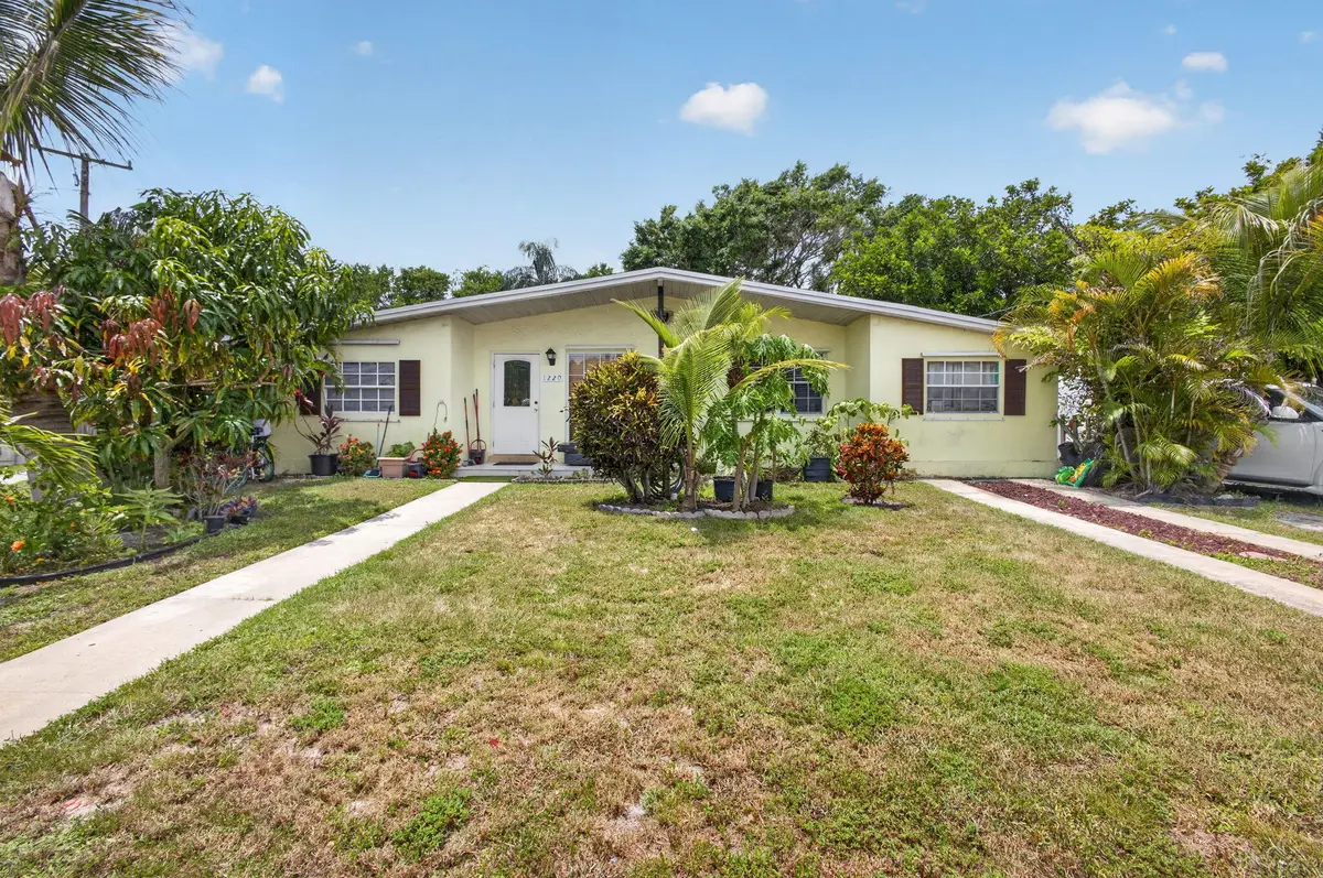 7-web-or-mls-5D1A8575 at 1220 Cherokee Street, Jupiter