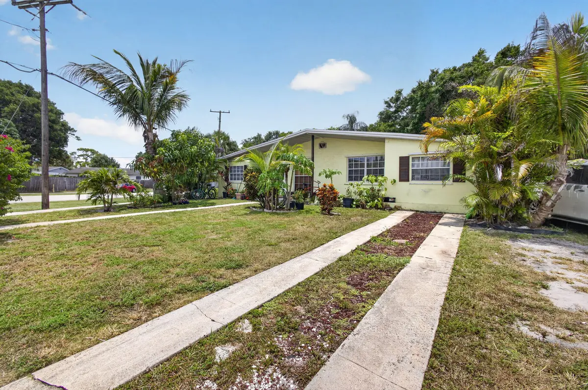 8-web-or-mls-5D1A8580 at 1220 Cherokee Street, Jupiter