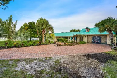 3955 FOOSHE Avenue, Sebastian – sold