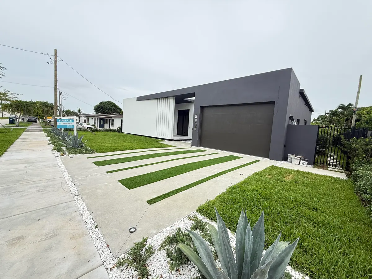 front 2 at 8966 SW 40th Terrace, Miami