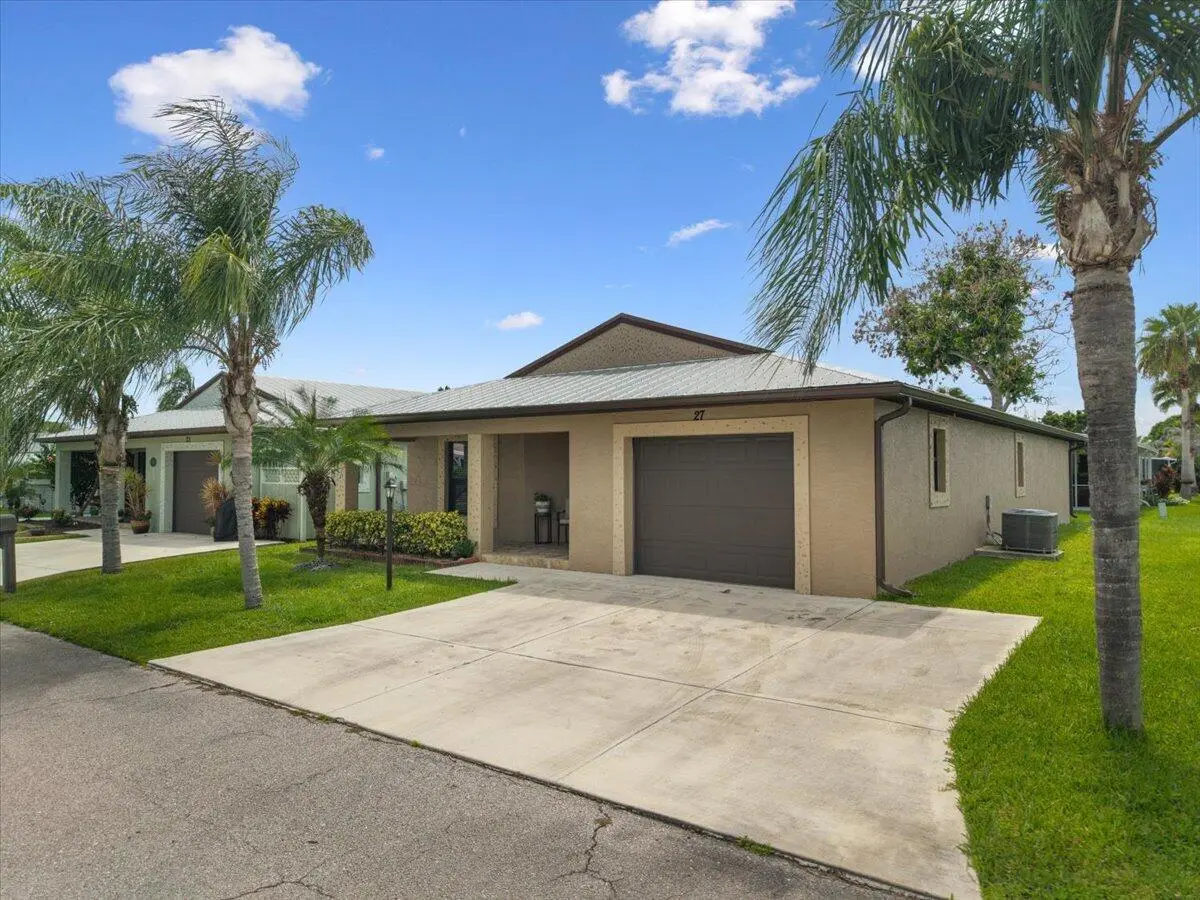 Front at 27 MAYA Way, Port St. Lucie
