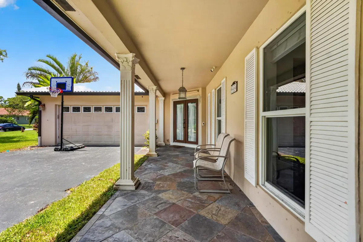 9404 NW 37th Ct _045 at 9404 NW 37TH Court, Coral Springs
