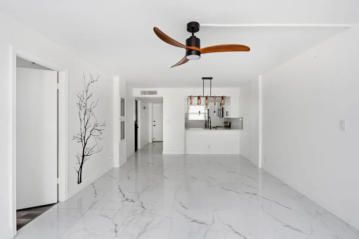 Living Room at 118 Royal Park Drive 1B, Oakland Park