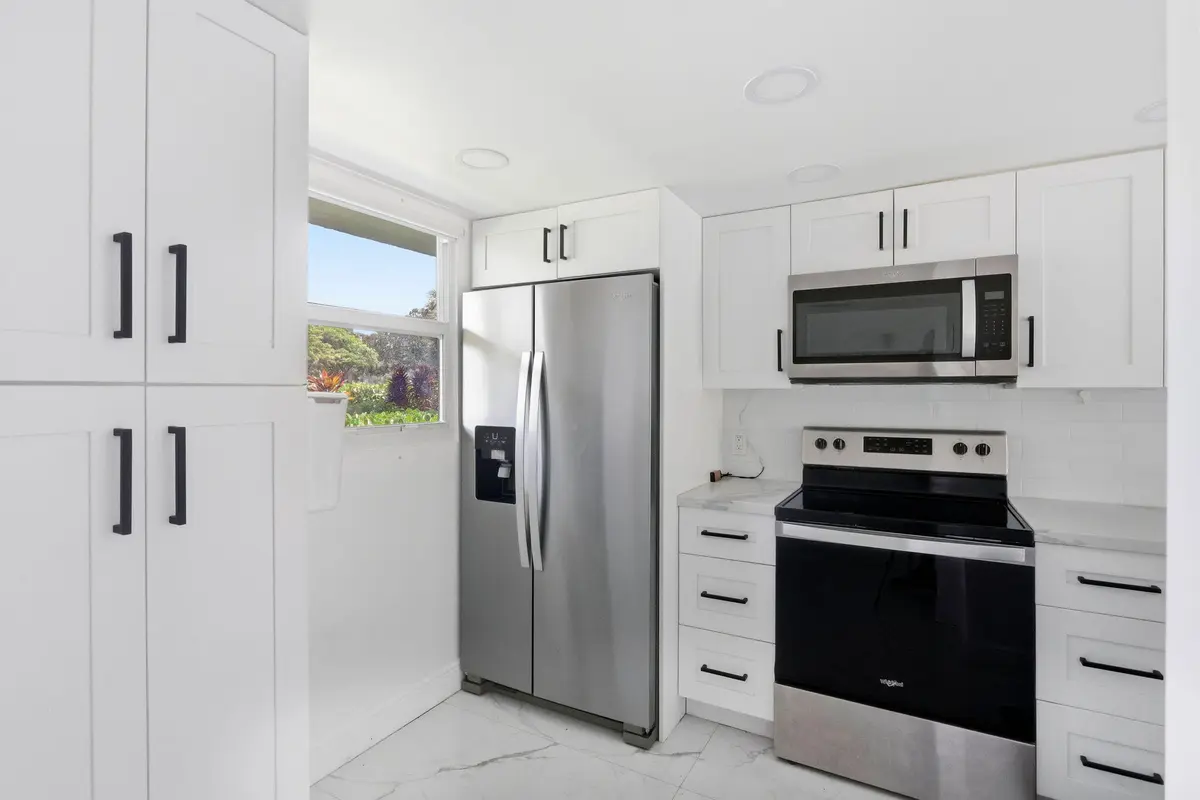 Kitchen at 118 Royal Park Drive 1B, Oakland Park