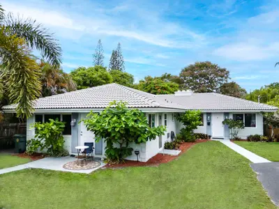 1680 NE 34TH Lane, Oakland Park – Duplex for sale
