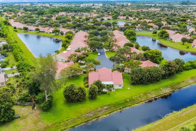 7943 Lake Sands Drive, Delray Beach – Villa for sale