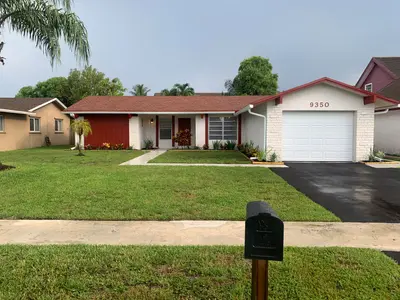 9350 NW 38th Place, Sunrise – sold
