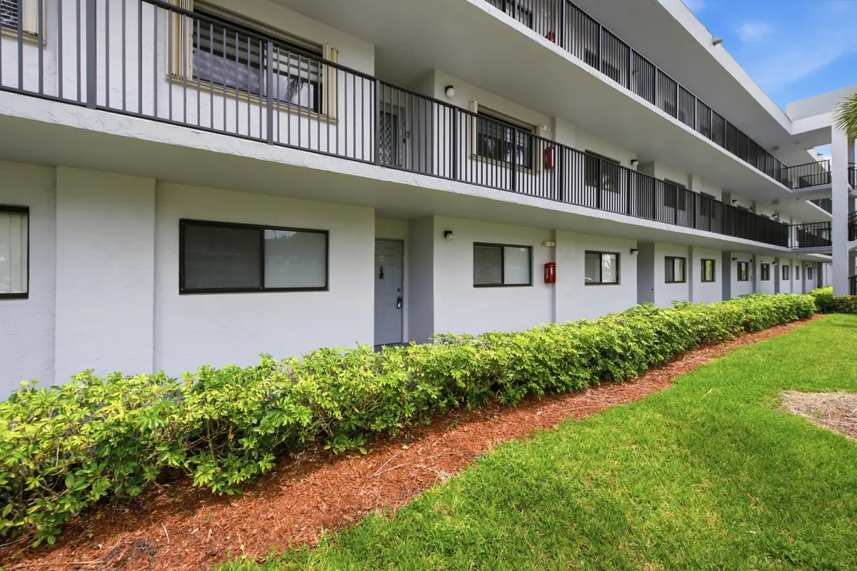 3__dsc0884 at 15355 Lakes Of Delray Blvd #103, Delray Beach