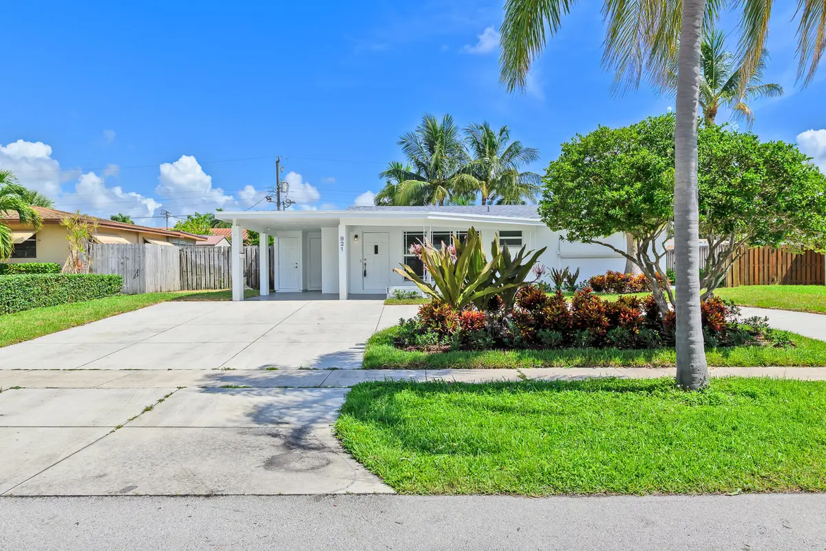 EXT-2 at 921 SE 15th Court, Deerfield Beach