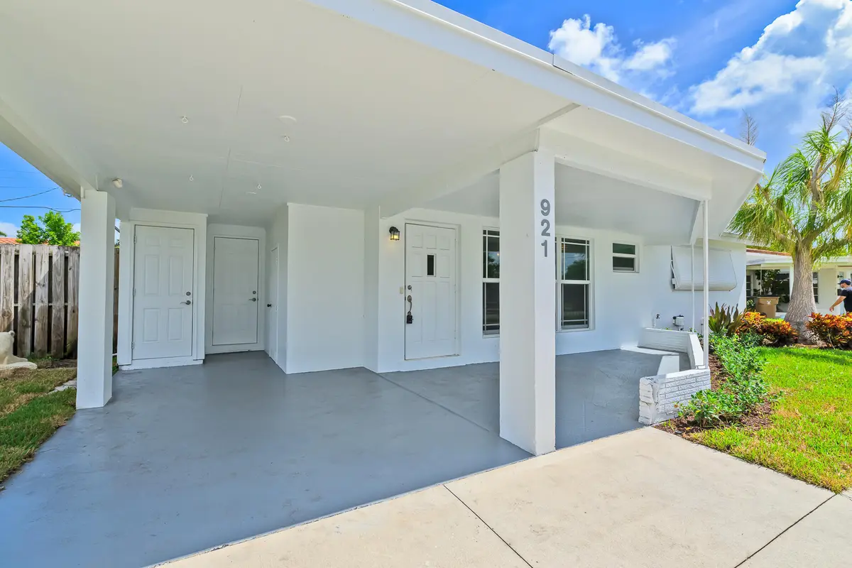EXT-3 at 921 SE 15th Court, Deerfield Beach