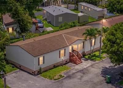 220 NE 12th Avenue 44, Homestead – sold