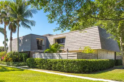 1314 13th Terrace, Palm Beach Gardens – leased