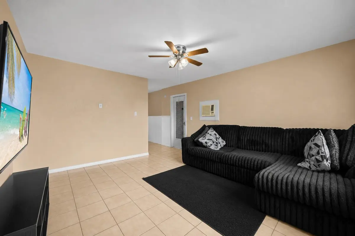 415 Fleming Ave – Single Family Home at 415 FLEMING Avenue, Greenacres
