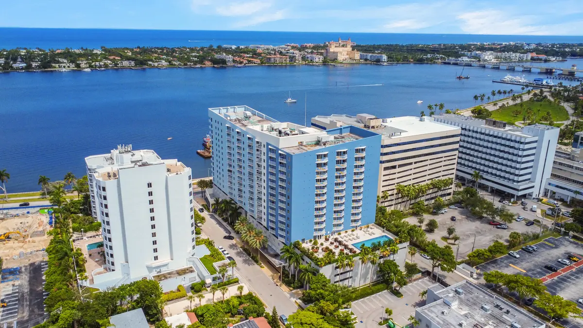 Views at 1551 N FLAGLER Drive 817, West Palm Beach