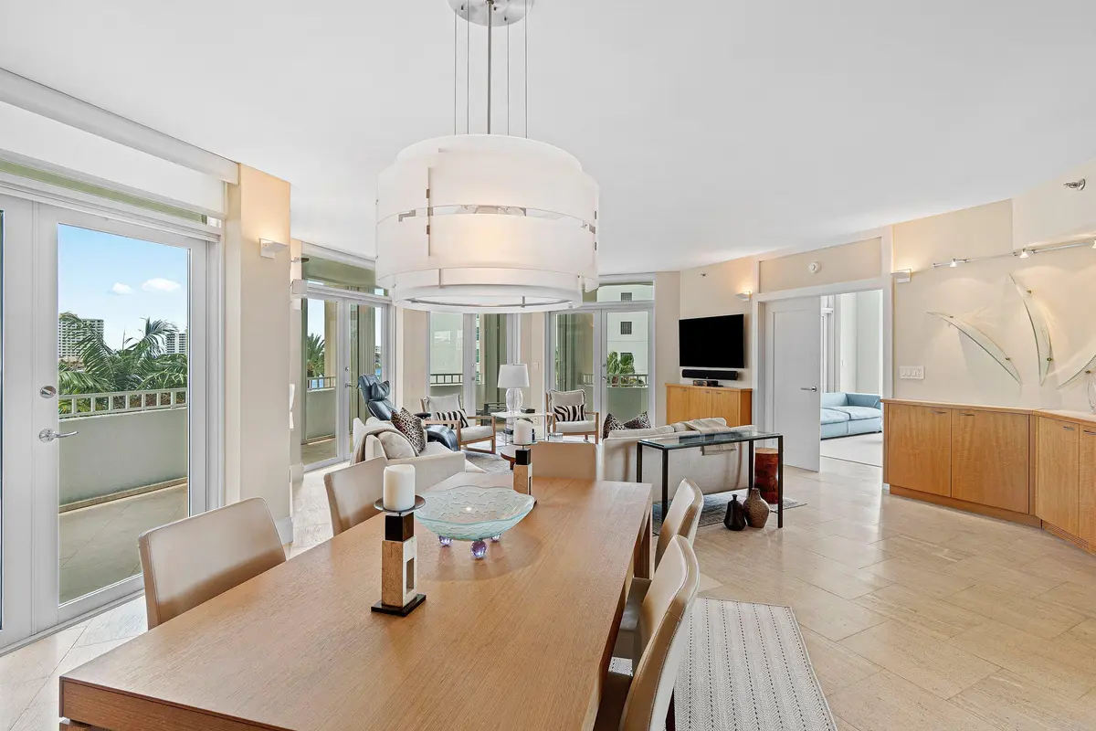 004-300Southeast5thAvenue-4140-BocaRaton at 300 SE 5th Avenue 4140, Boca Raton