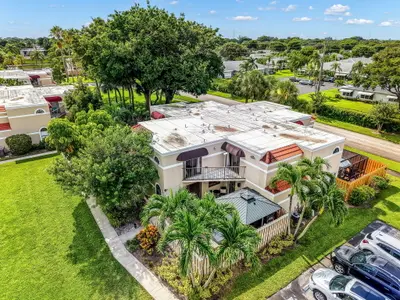 4005 VILLAGE Drive A, Delray Beach – Townhouse for sale