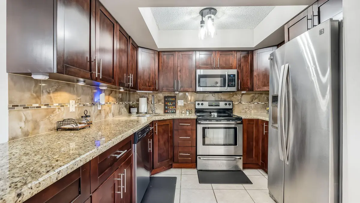10-web-or-mls-DSC08973 at 4005 VILLAGE Drive A, Delray Beach