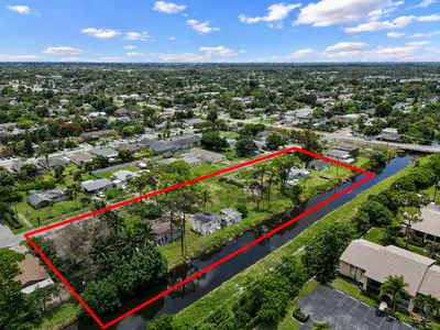 437 FLEMING Avenue, Greenacres – Duplex for sale