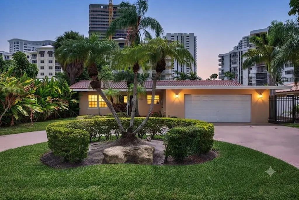 c1b6276d-2ffa-43c2-9c22-794bd57be965 at 1390 E Terra Mar Drive, Pompano Beach