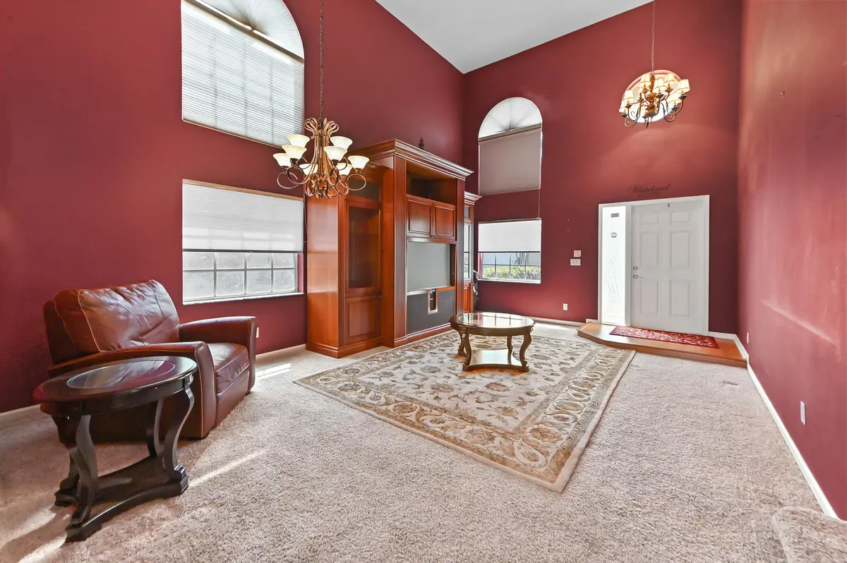 06 living room 02 at 6205 Lansdowne Circle, Boynton Beach