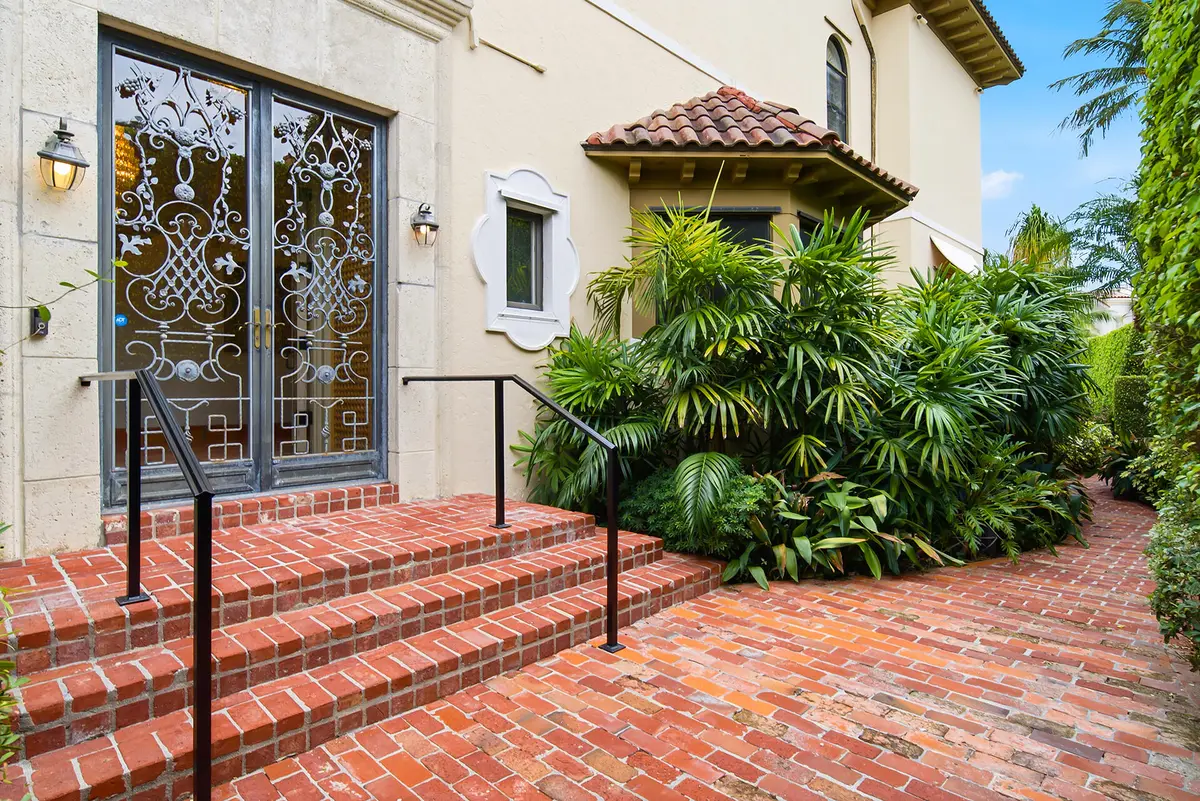 245 Brazilian Entrance at 245 Brazilian Avenue, Palm Beach