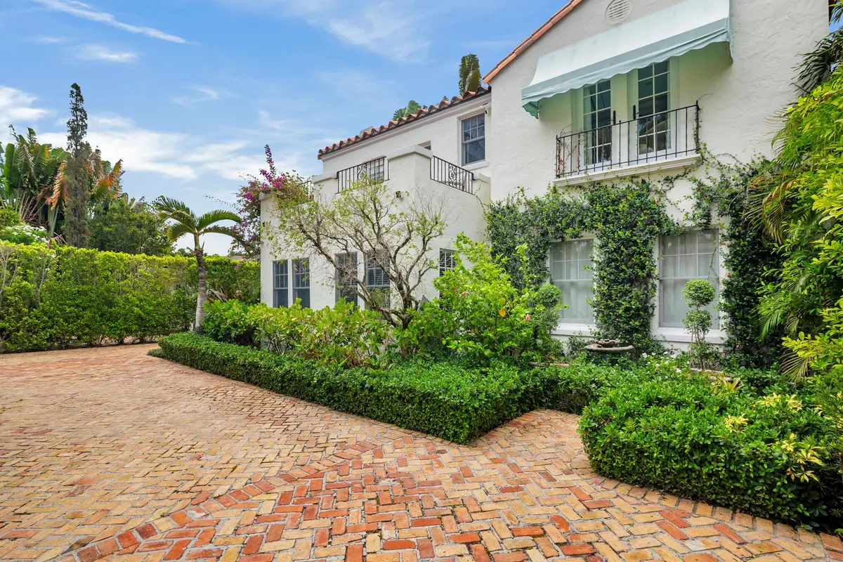 Front at 230 SUNSET Road, West Palm Beach