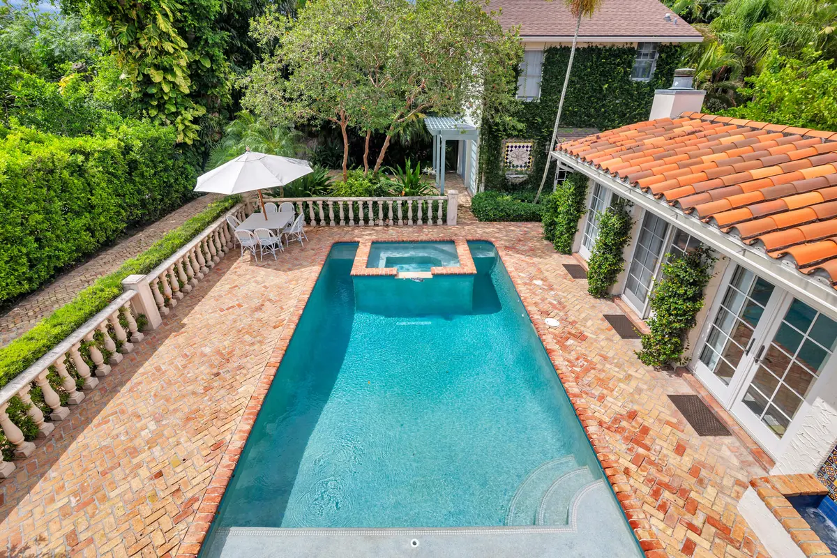 Pool at 230 SUNSET Road, West Palm Beach