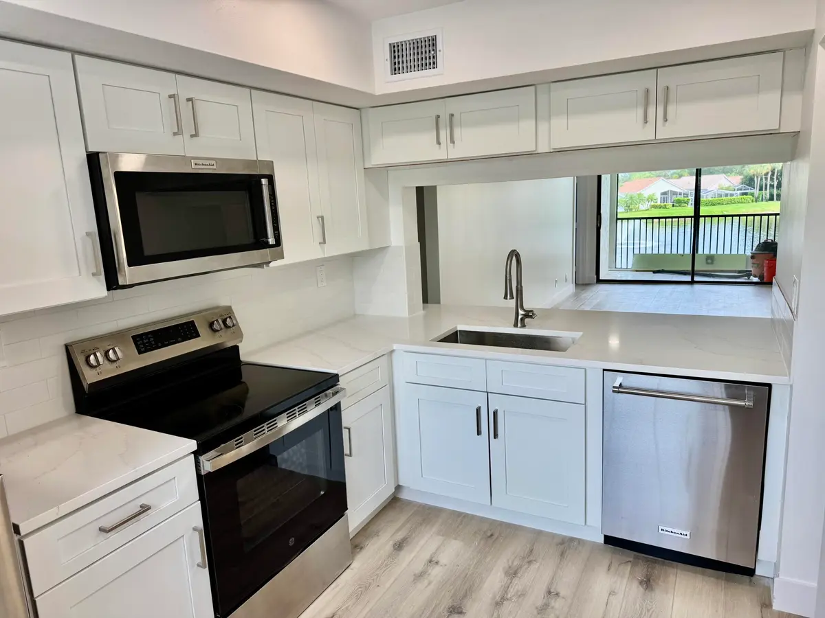 IMG_4715 at 6962 Briarlake Circle 203, Palm Beach Gardens