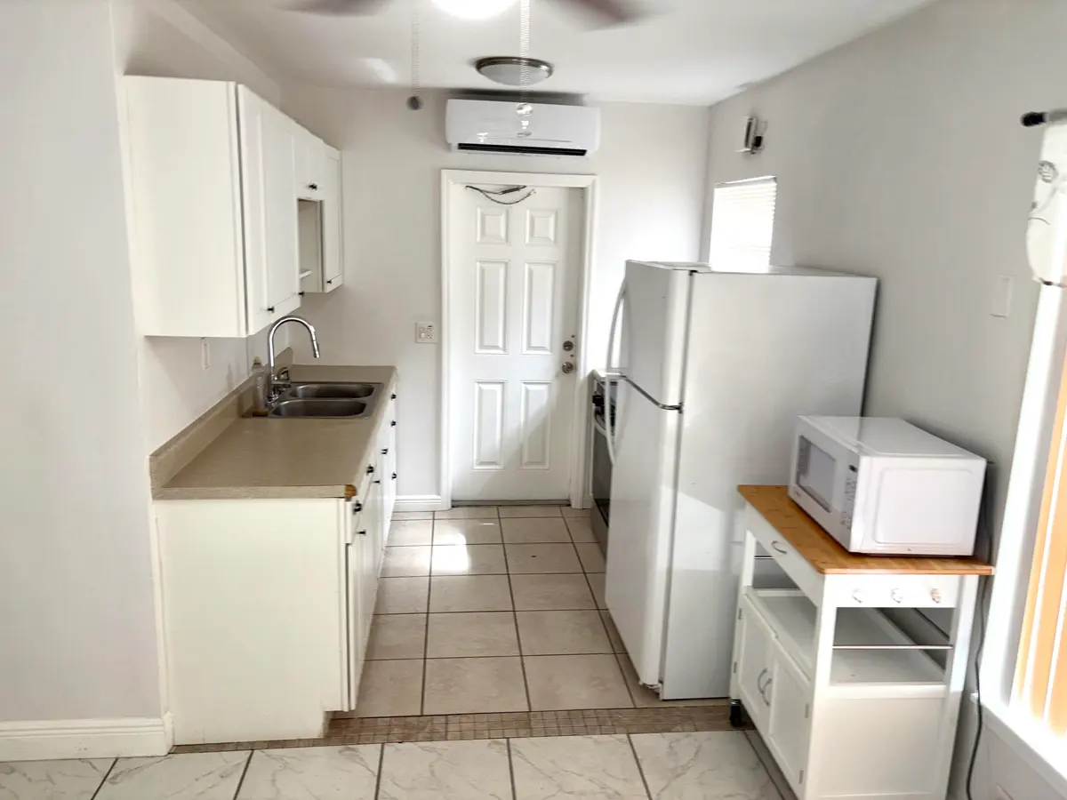 IMG_4757 at 417 NE 2nd Street, Boynton Beach
