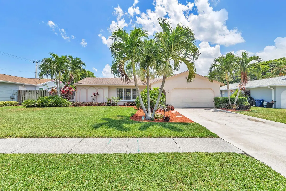 Front of home at 502 OAK Terrace, Jupiter