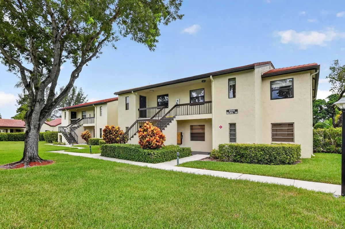 1-web-or-mls-DSC_4725 at 8545 Casa Del Lago 38 H, Boca Raton