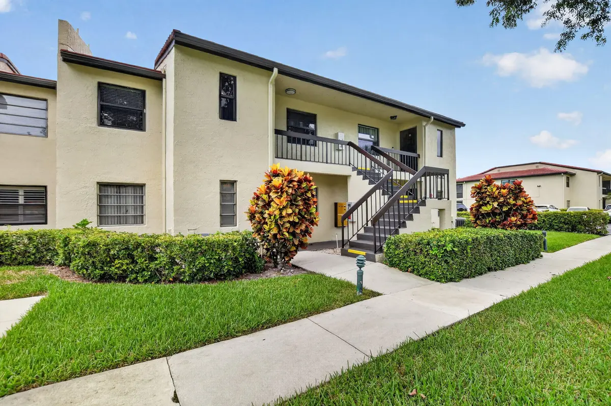2-web-or-mls-DSC_4900 at 8545 Casa Del Lago 38 H, Boca Raton