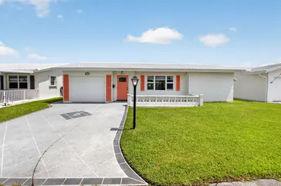 2081 SW 13th Terrace, Boynton Beach – Single Family Residence for sale