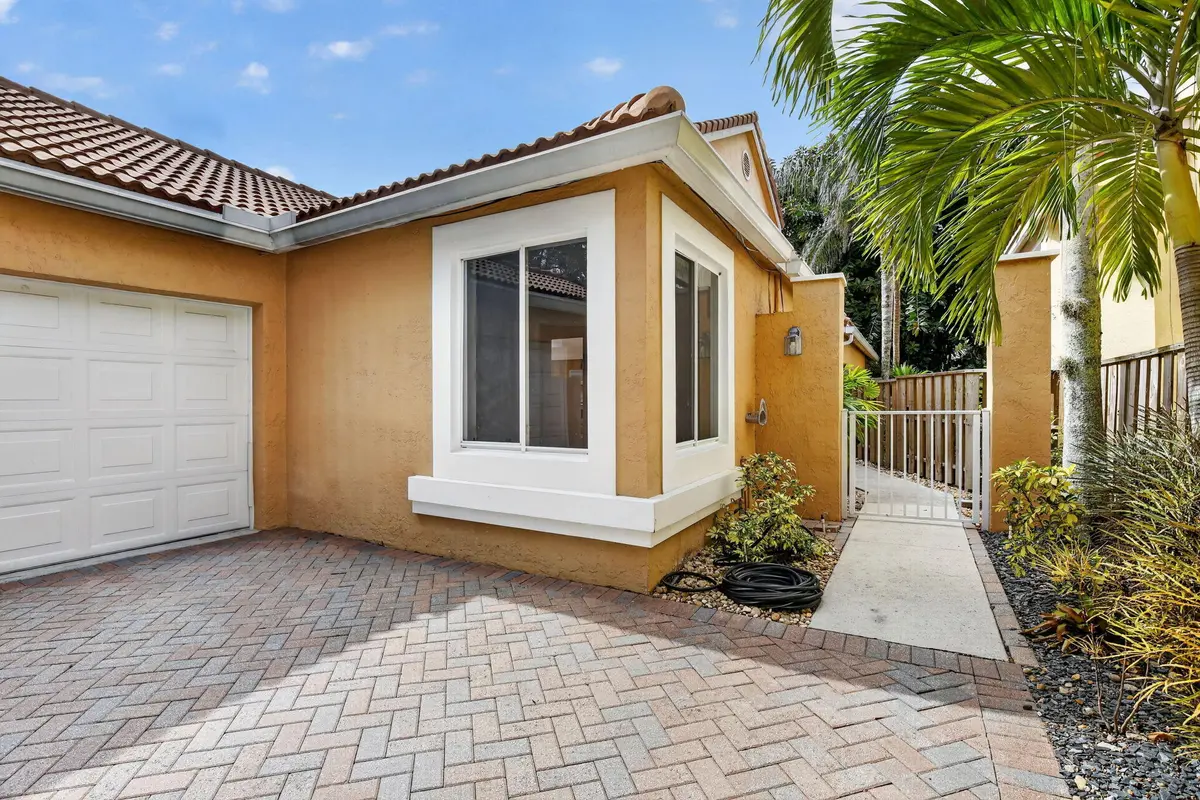 4-web-or-mls-_A7A3168 at 10124 NW 4th Street, Plantation