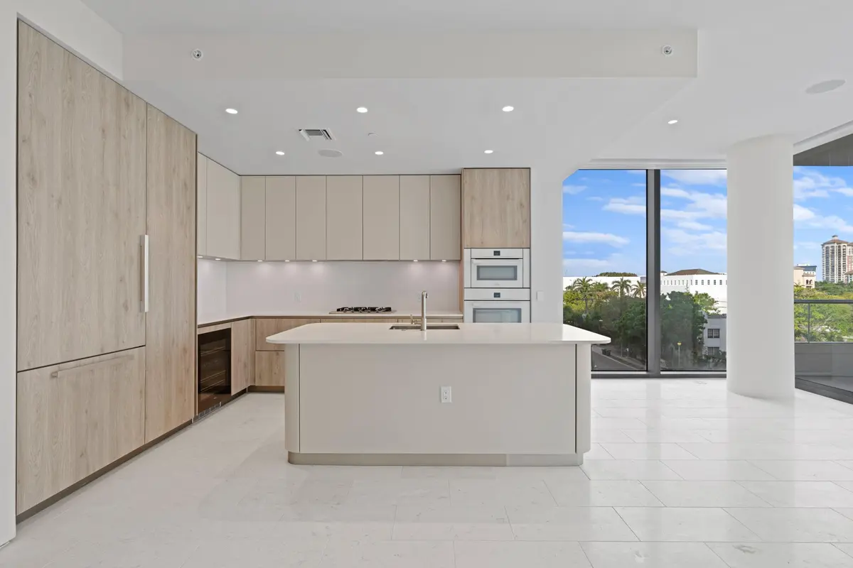 4th floor at 200 ARKONA Court 401, West Palm Beach