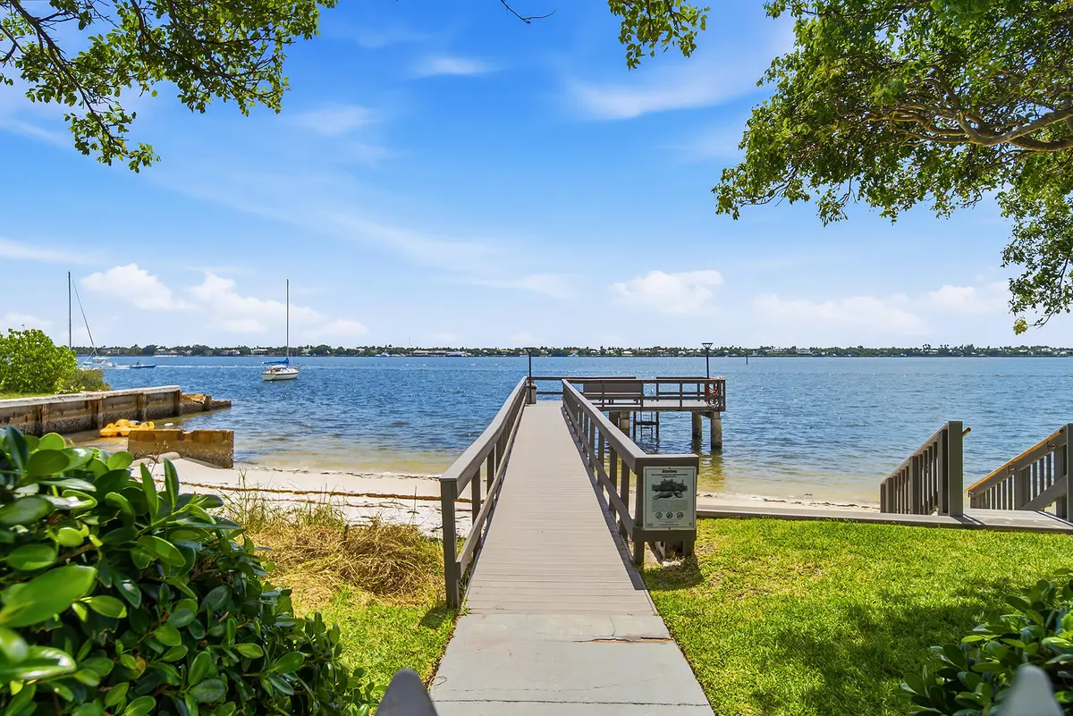 5600-N-FLAGLER-DR-2202-33407-004 at 5600 N Flagler Drive 2202, West Palm Beach