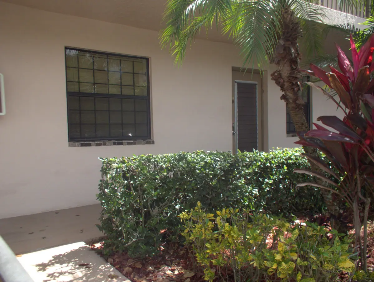 Apartmnet front at 10332 SUNRISE LAKES Boulevard 111, Sunrise