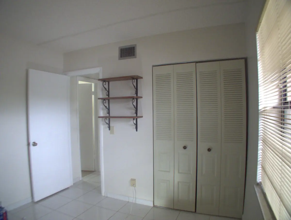2nd Bethroom at 10332 SUNRISE LAKES Boulevard 111, Sunrise