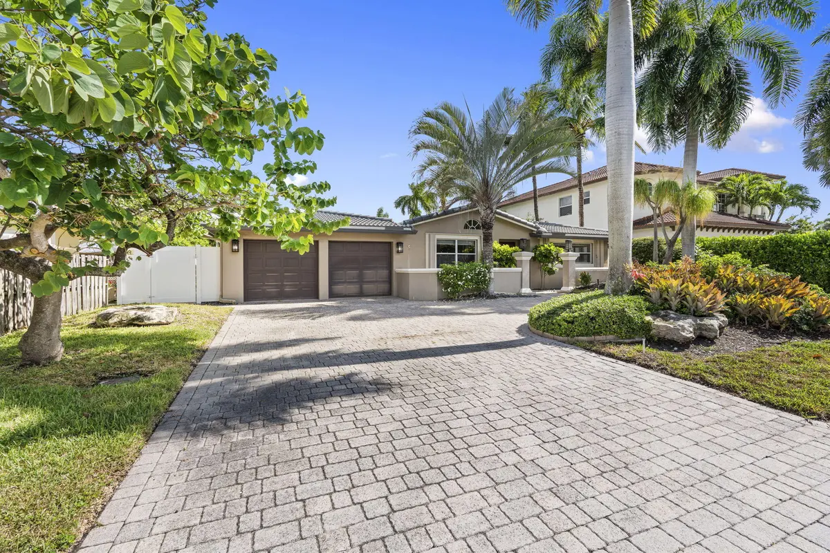 9-web-or-mls-DSC07564 at 2729 NE 30TH Street, Lighthouse Point